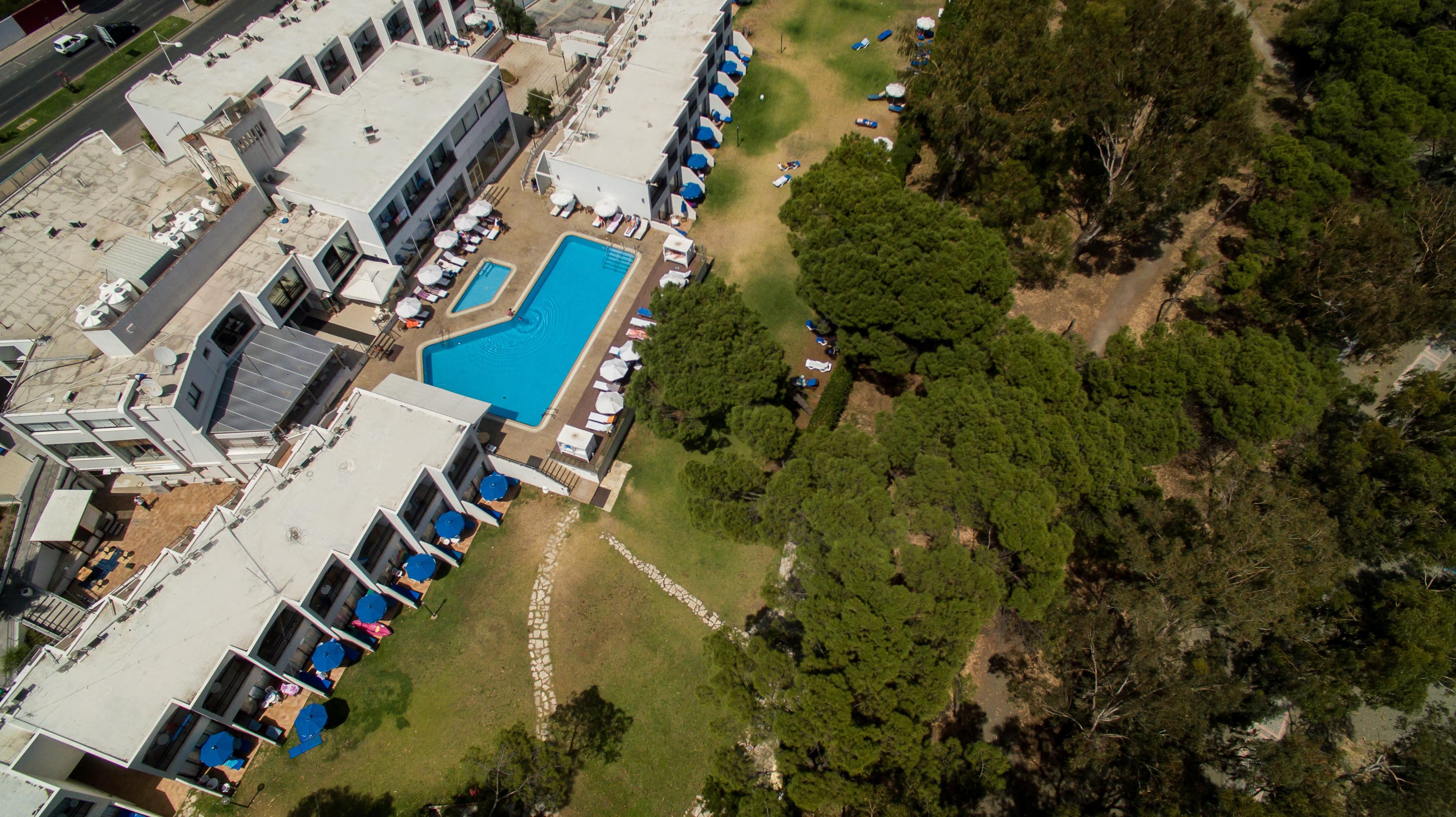 Park Beach Hotel Limassol Bagian luar foto