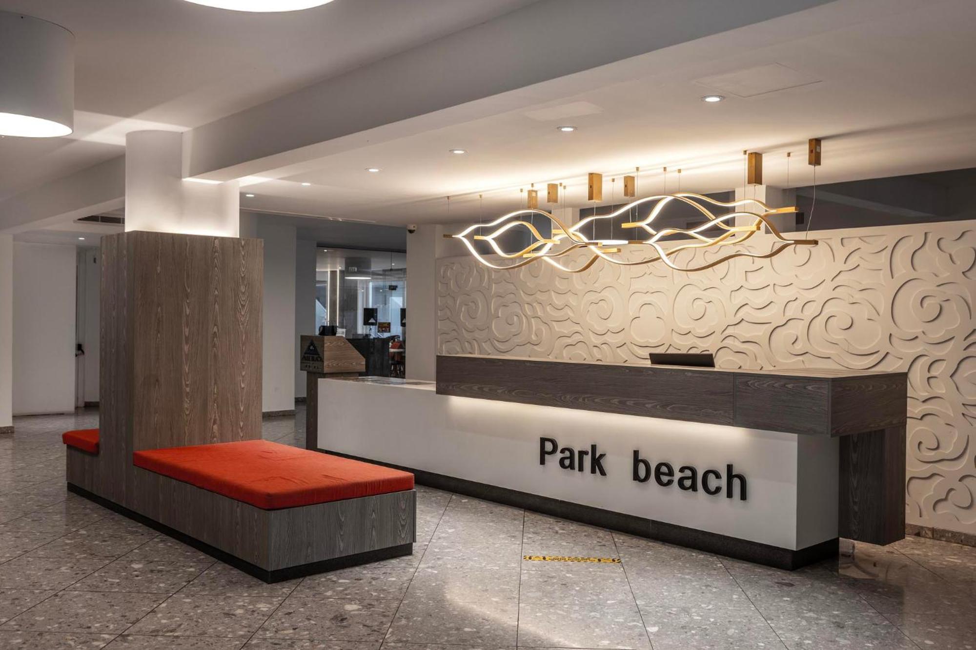 Park Beach Hotel Limassol Bagian luar foto